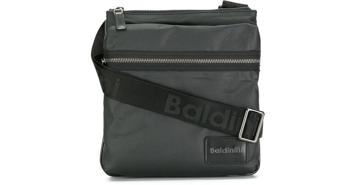 zipped messenger bag