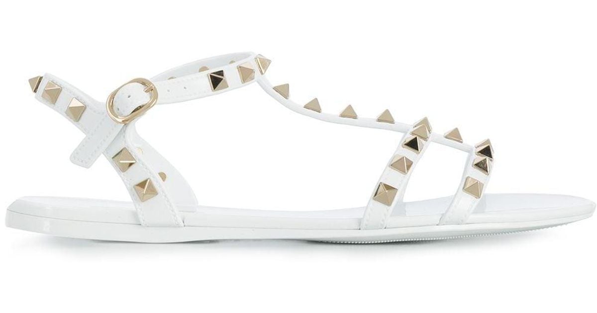 Valentino Rubber Garavani Rockstud Flat Sandals in White - Lyst