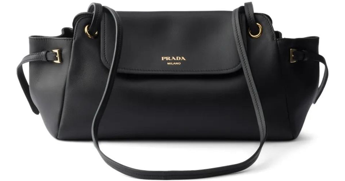 Prada キャリー ショルダーバッグ M ブラック | Lyst