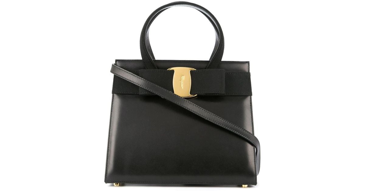 Salvatore Ferragamo Pre Owned Vara Bow 2way Bag in Black Lyst Canada