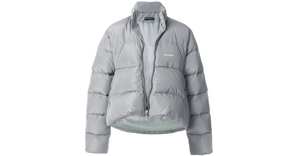 C Shape Puffer Jacket in Grey (Gray 