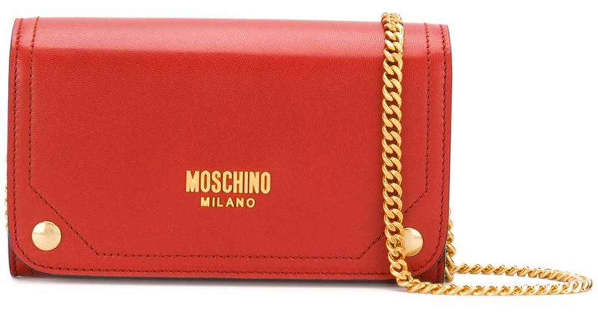 red chain crossbody bag