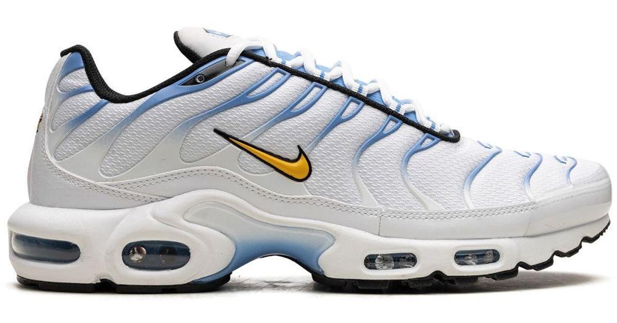 gold and white air max plus