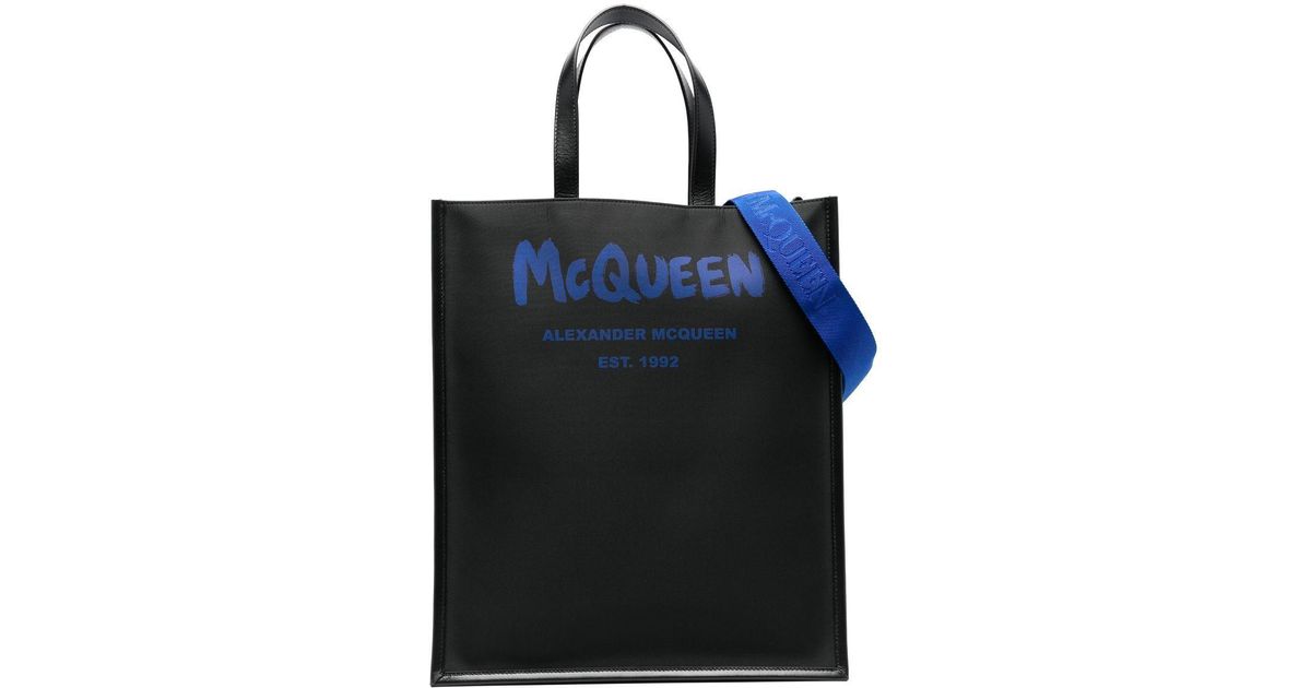 Alexander McQueen レザー グラフィティロゴ トートバッグ カラー: ブラック メンズ | Lyst