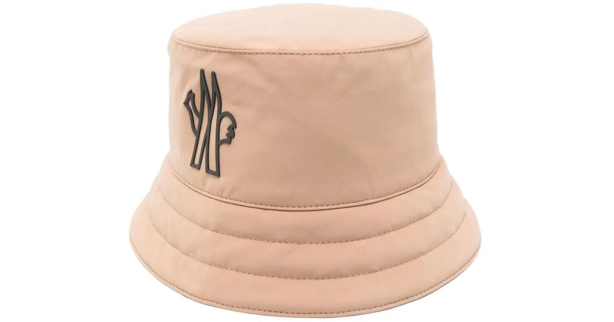 メンズ Moncler バケットハット ナチュラル | Lyst