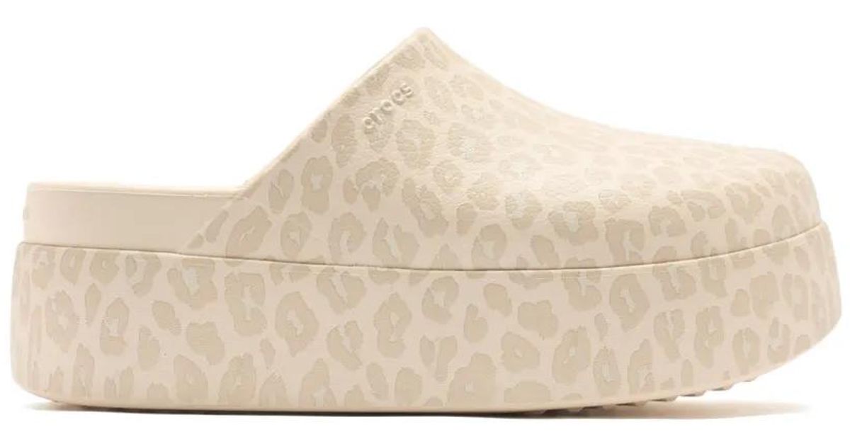 Crocs™ Dylan Leopard Platform Slides in White | Lyst