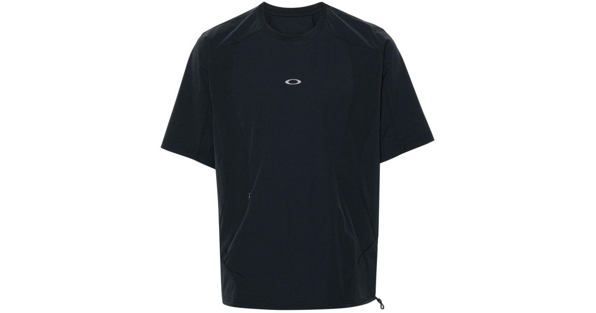 Oakley Latitude Arc Panelled T-shirt in Black for Men | Lyst