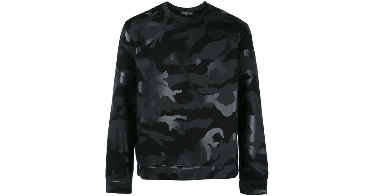 black camouflage sweatshirt