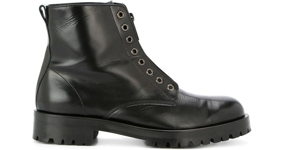 laceless combat boots