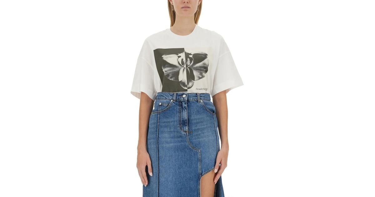 McQueen Photographic Orchid T-Shirt in Blau | Lyst DE