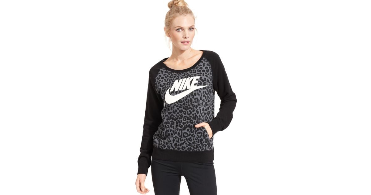Nike Rally Cheetah Print Sweatshirt in Black | Lyst
