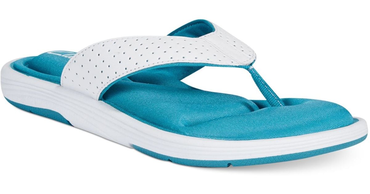 Clarks Collection Women's Olina Blossom Flip Flops in White Lyst