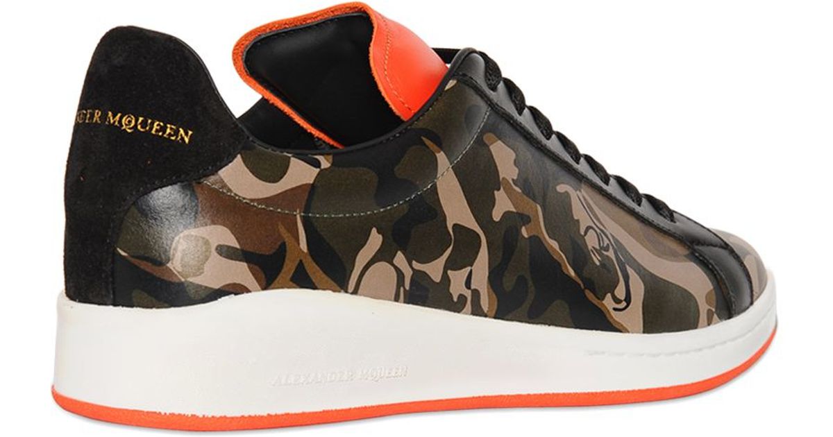 Skull Camouflage Print Leather Sneakers 