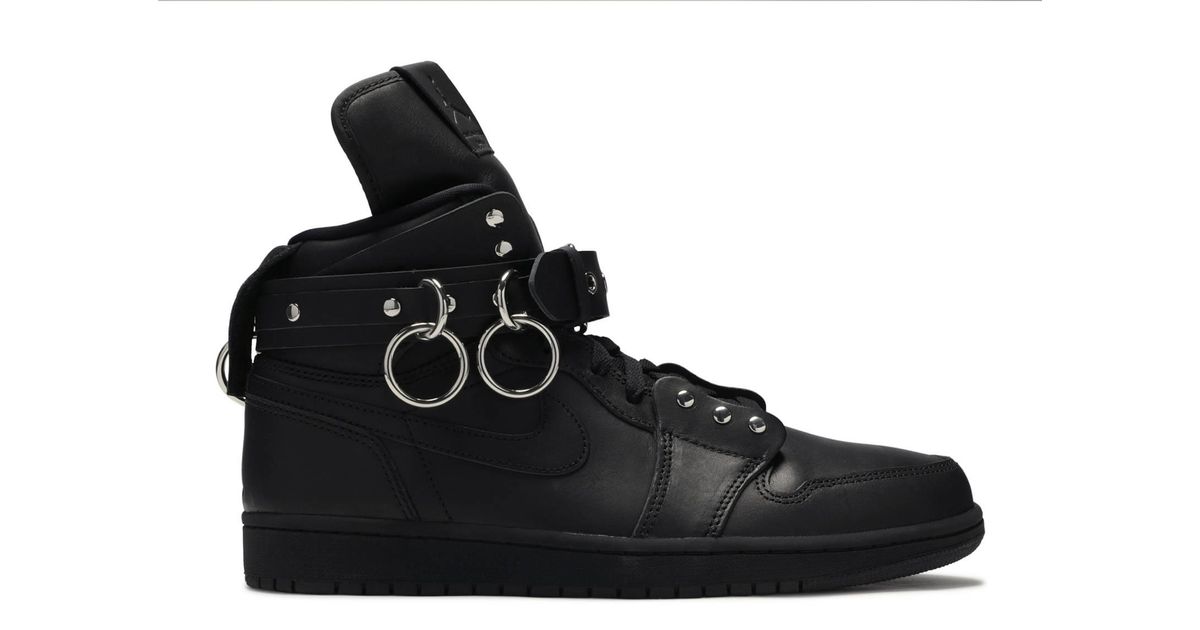 new nikes with strap