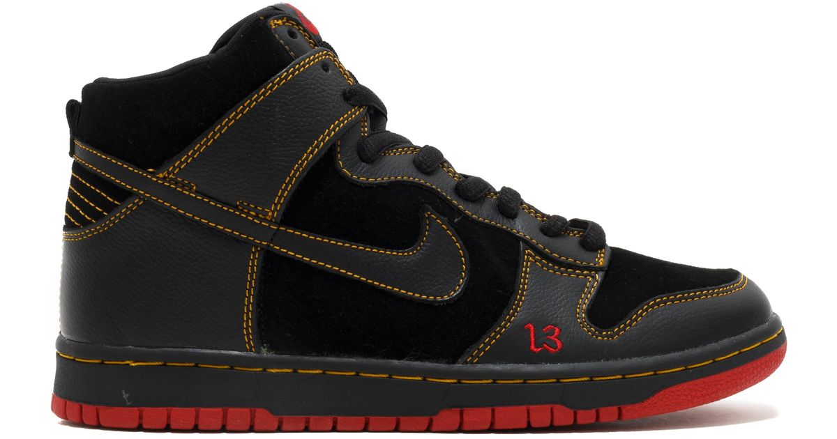 black high top nike dunks
