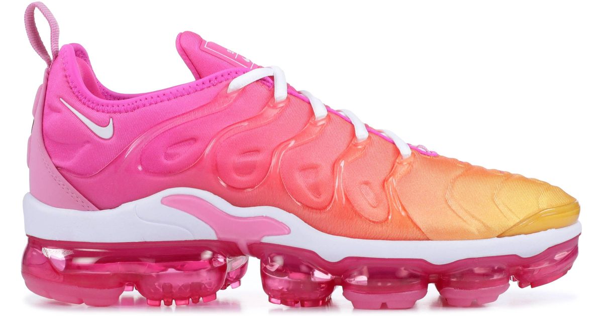 hot pink vapor max plus