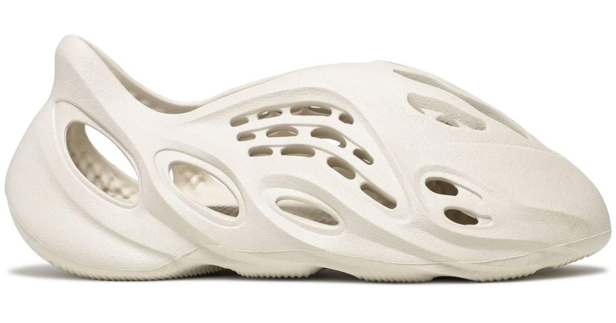 Yeezy Foam Runner 'ararat' in White for Men - Lyst