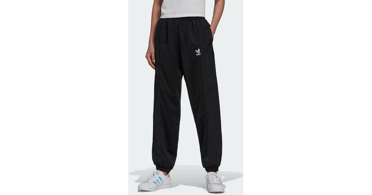 adicolor split trefoil track pants