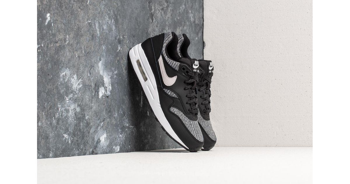 nike air max 1 gs black white