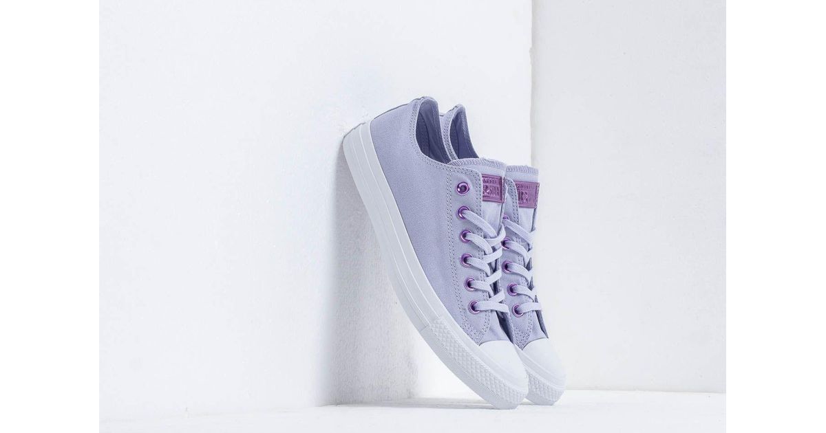 light purple chuck taylors