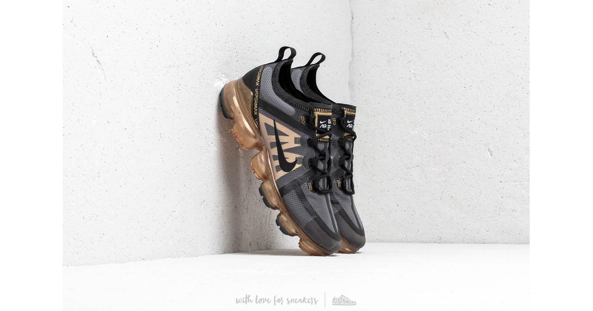 nike vapormax 2019 metallic gold