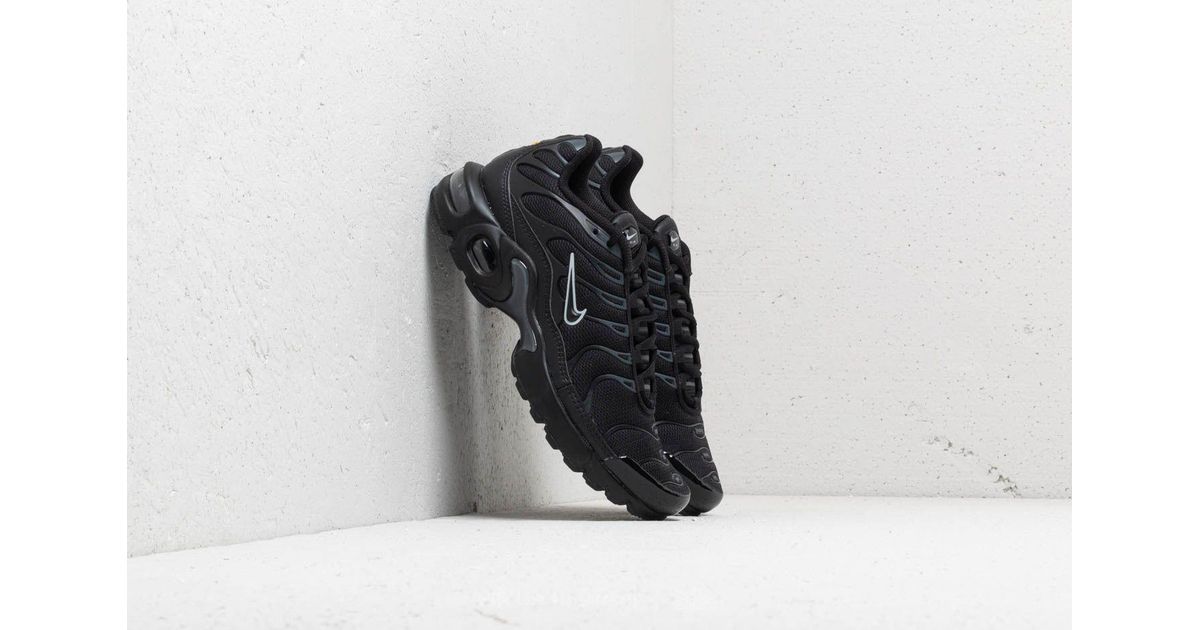 air max plus black pure platinum