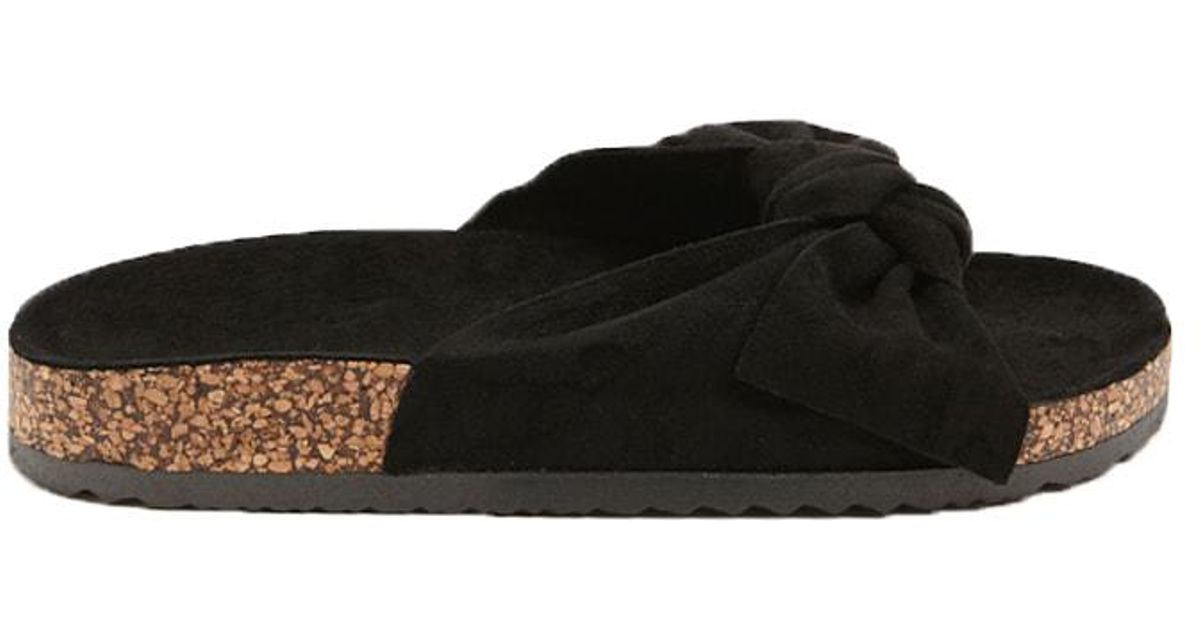 black sandals with bow on top