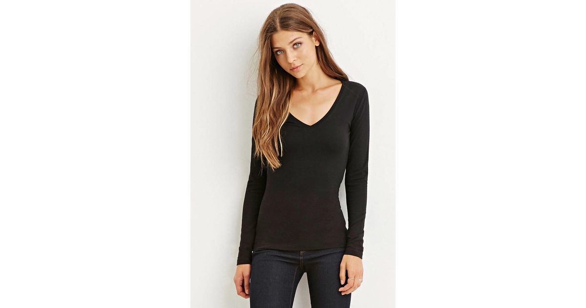 Cotton Long Sleeve V-neck Tee in Black 