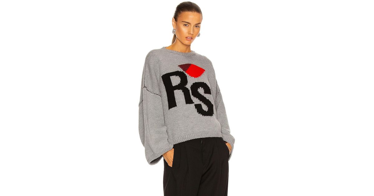 Raf Simons Cropped Rs Knit Sweater in Gray | Lyst