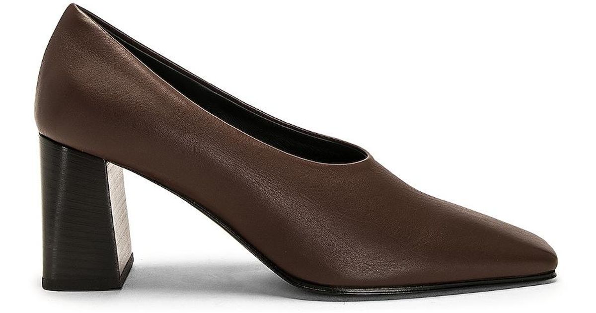 the row loafer pump
