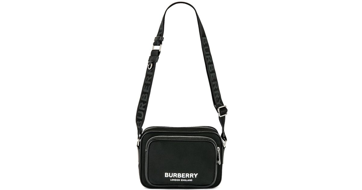 Burberry Paddy Bag in Black for Men | Lyst