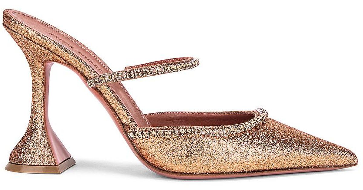 amina muaddi gilda mule