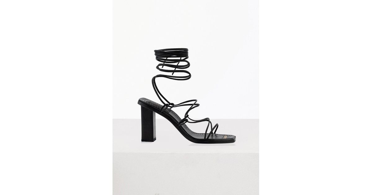 FRAME Le Doheny Sandal in Black Lyst