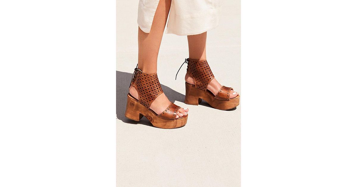 mollie platform clog