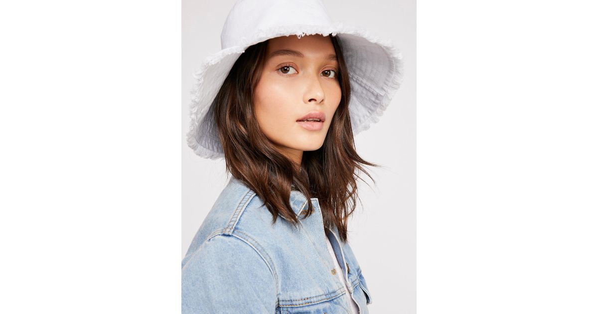 Cast Away Fringe Bucket Hat in White 