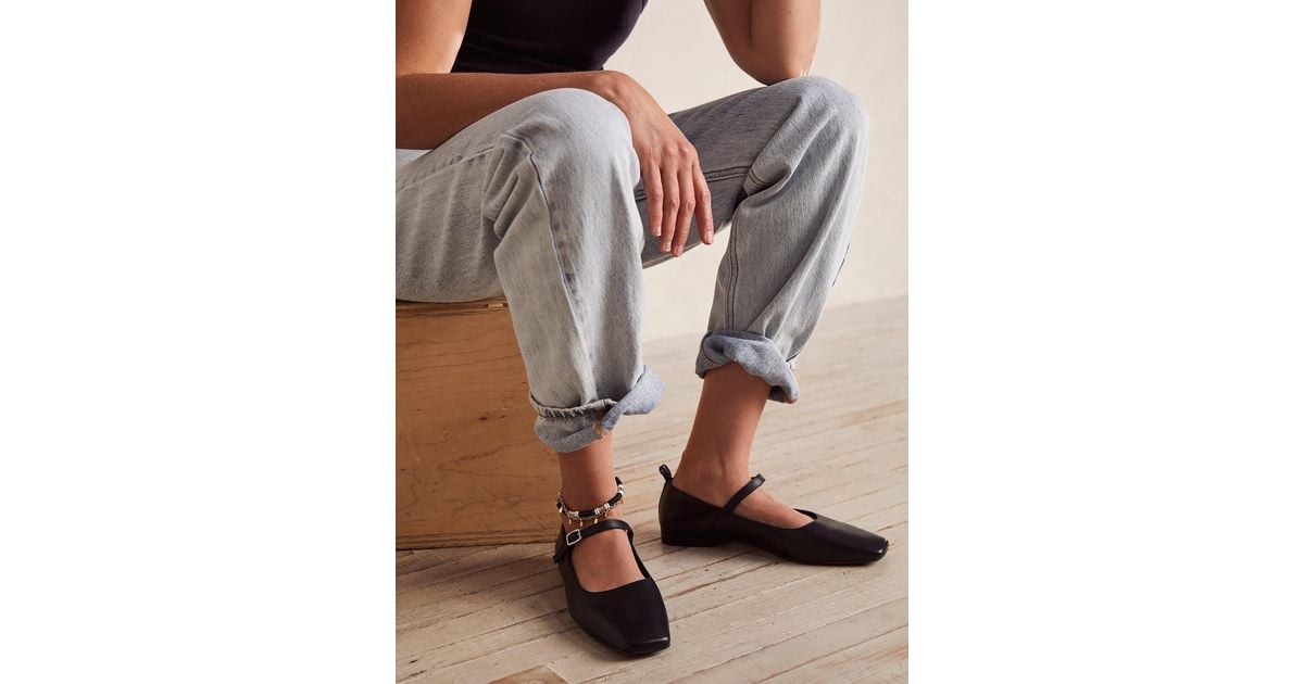 Free People Leather Vagabond Delia Flats in Black | Lyst
