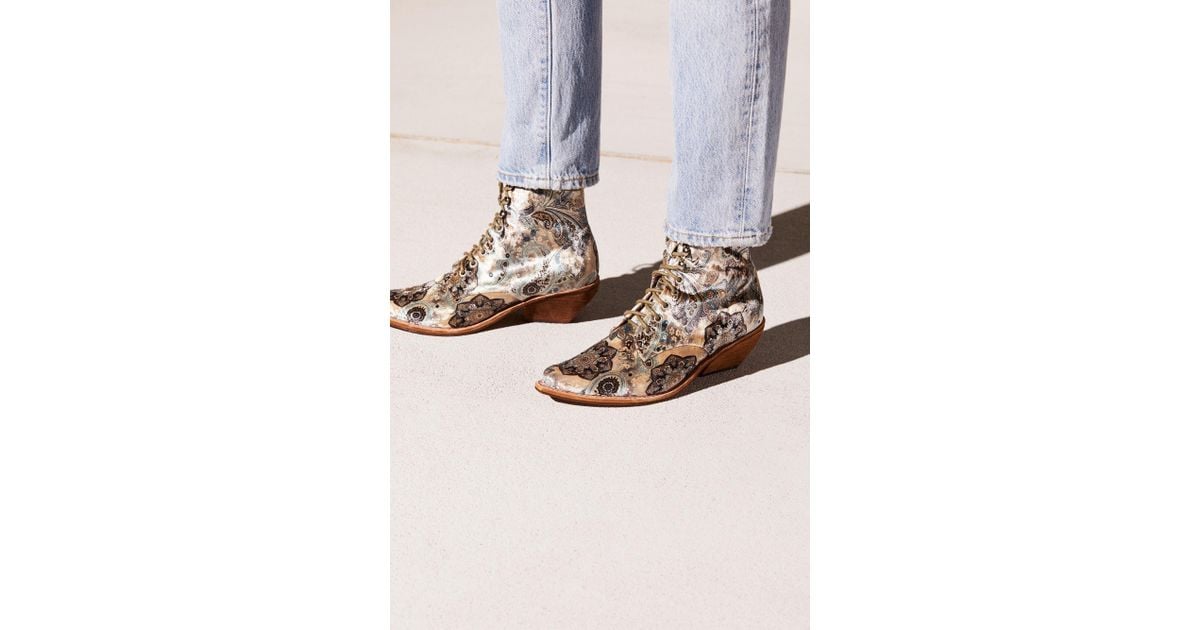 grove lace up western boot