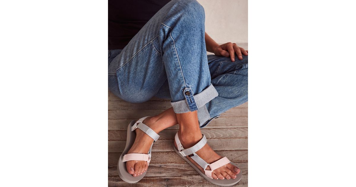 Free People Synthetic Original Universal Metallic Teva Sandals | Lyst