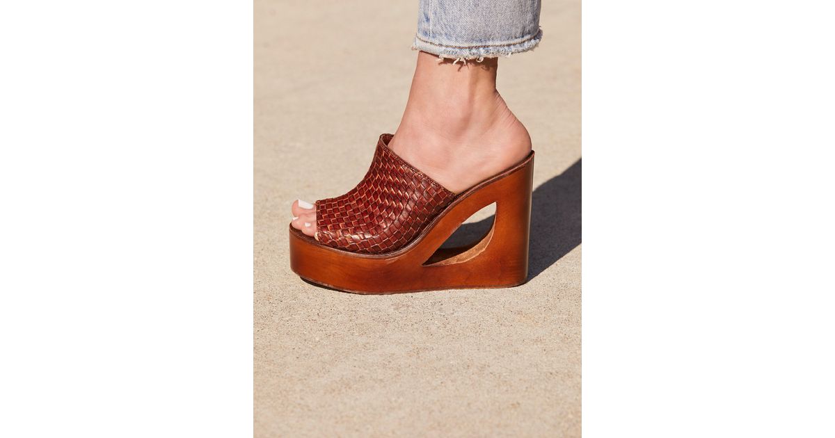 barela platform wedge