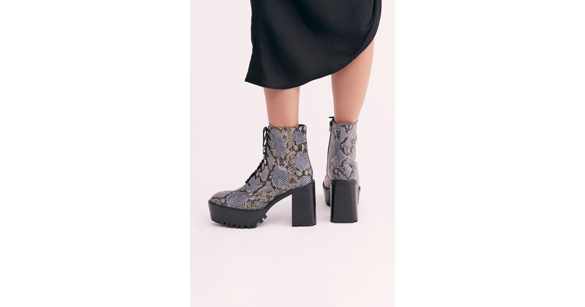 clarks shoes highpoint