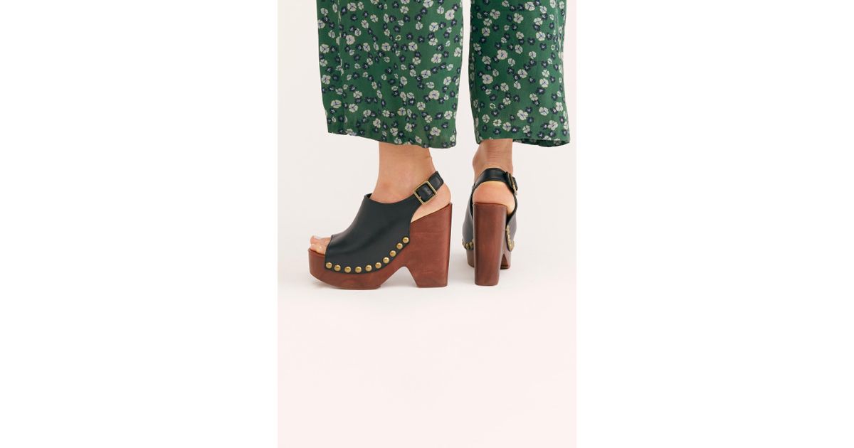 mens crocband