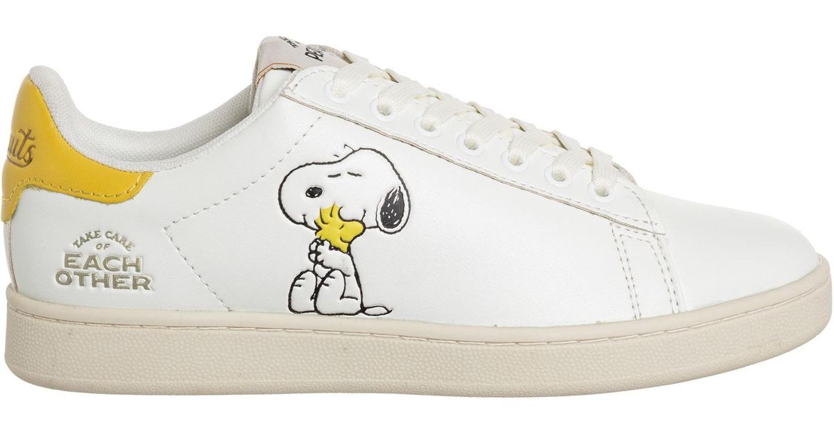 MOA Peanuts Snoopy Gallery Sneakers in White | Lyst