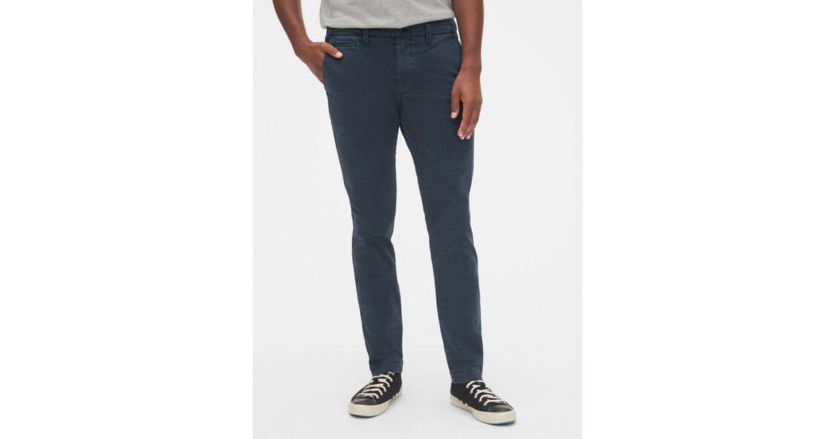 vintage khakis in skinny fit with gapflex