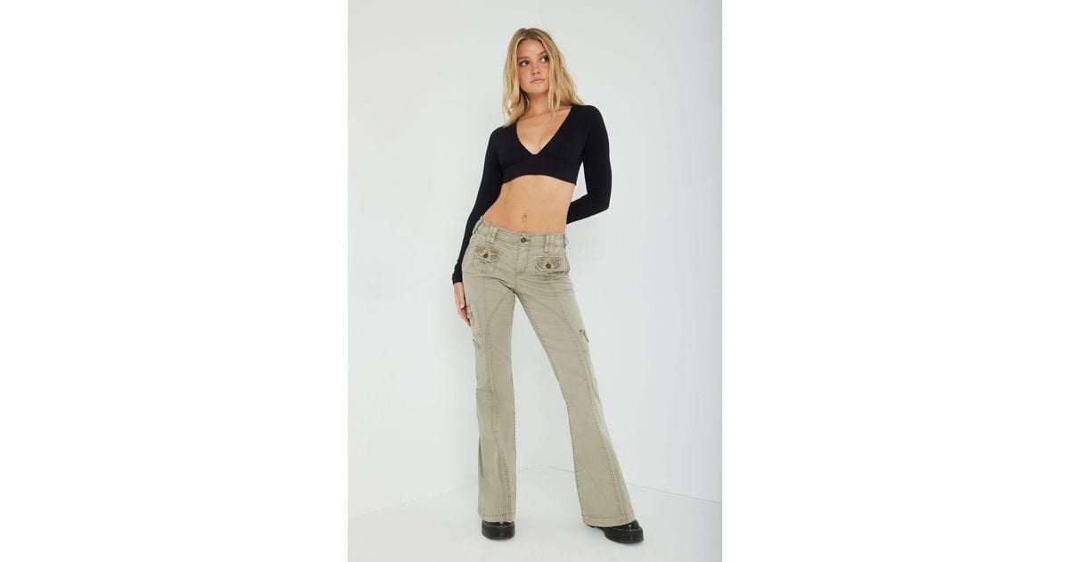 Garage Avril Low Rise Cargo Flare Pants | Lyst