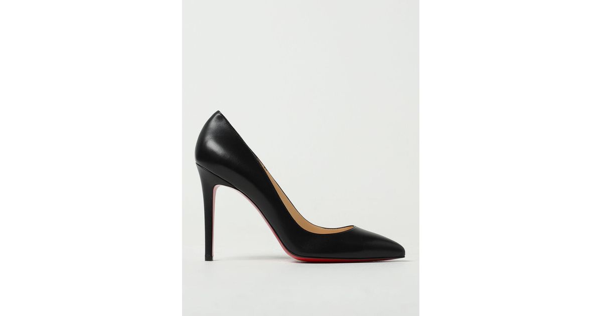 Louboutin classic hotsell black pumps