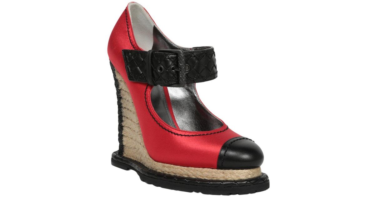Bottega Veneta Leather Wedge Sandal in Red | Lyst
