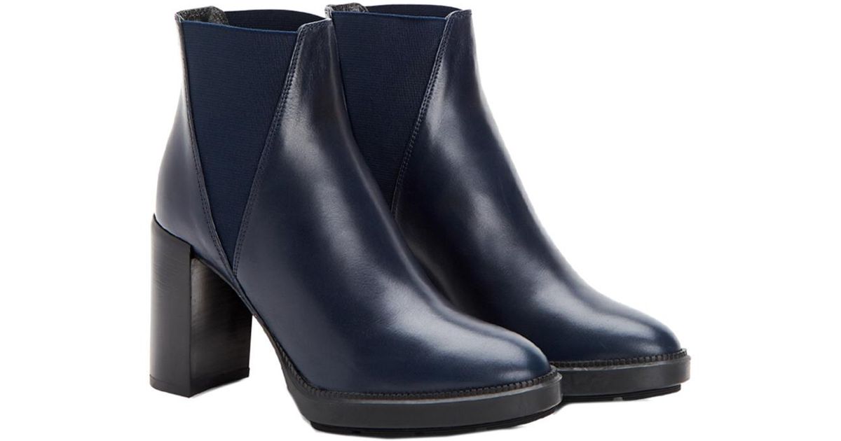 aquatalia ivana boots