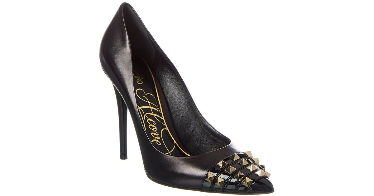 alcove rockstud pump