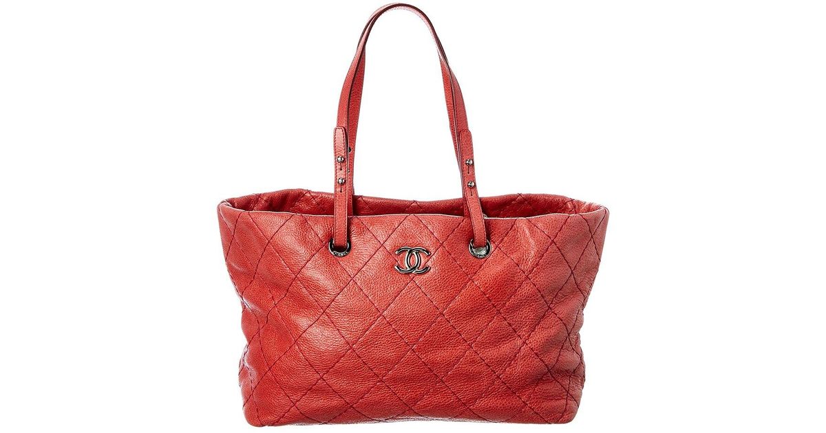 Chanel Red Quilted Caviar Leather On The Road Tote | Lyst