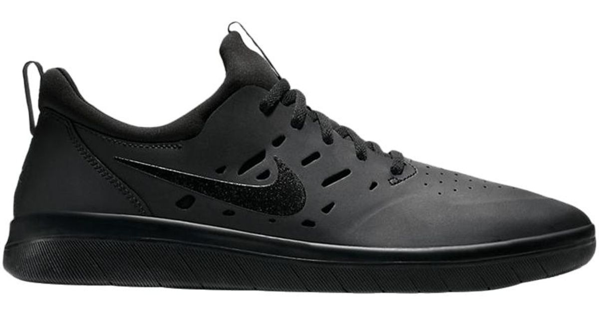 nyjah nike sb black